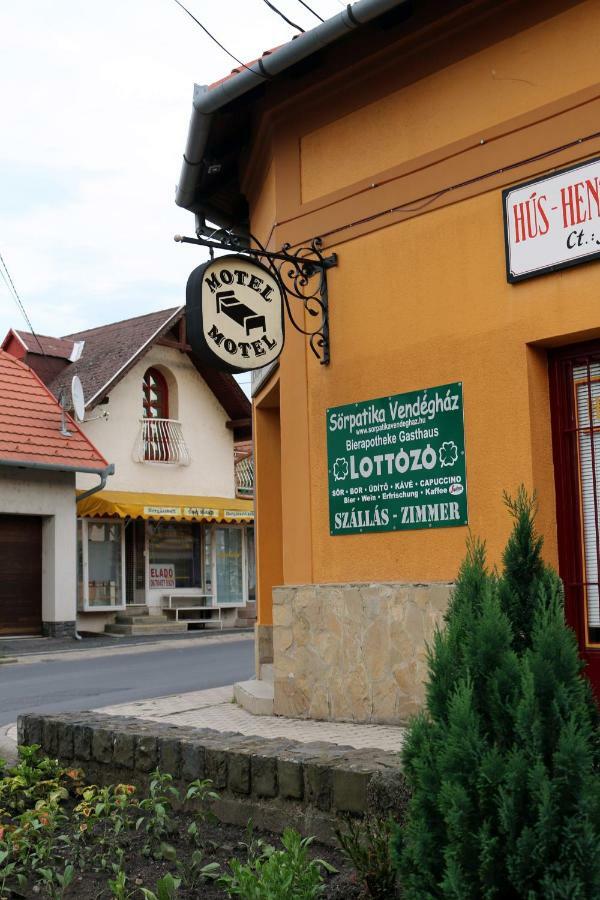 Sörpatika Vendégház Badacsonytomaj Esterno foto